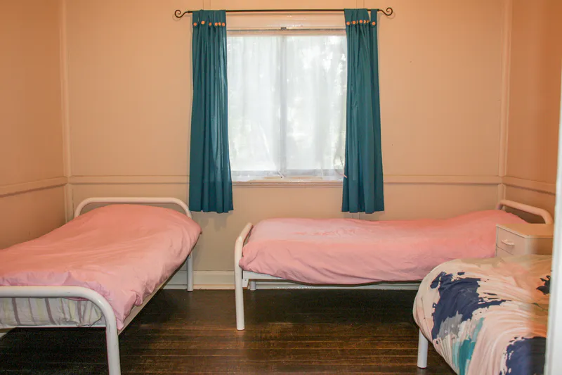 SINGLE BED ROOMS